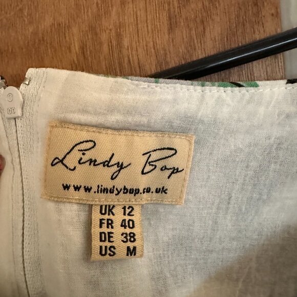 Lindy Bop tropical dress, size Medium/ 8, good condition - Picture 5 of 7